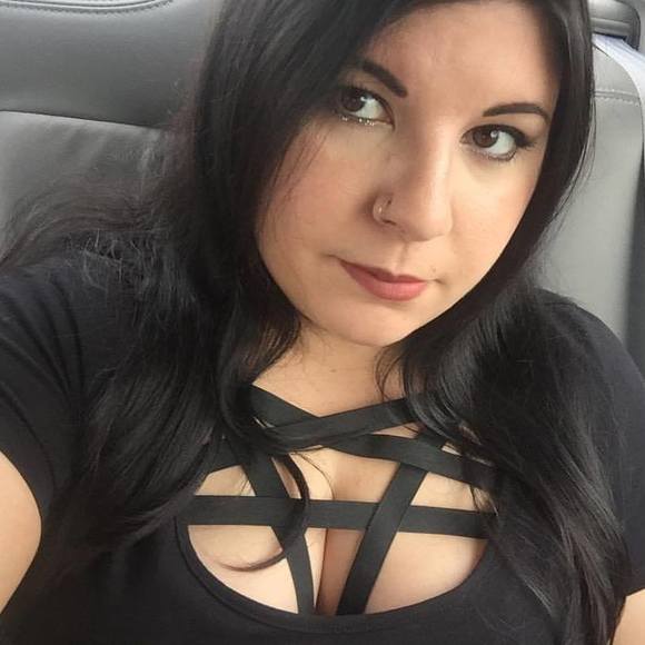 Meet your Posher, Kris - Picture 1 of 1